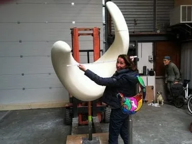 Rauwe uitvoering sculptuur