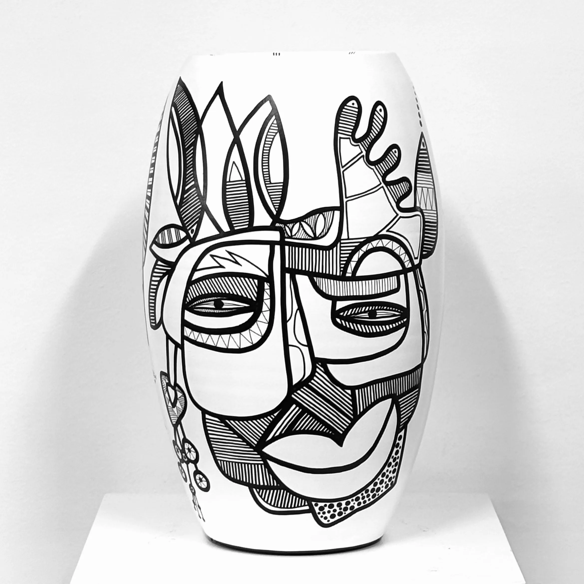 Black & White Collection, ceramic vase - Image 2